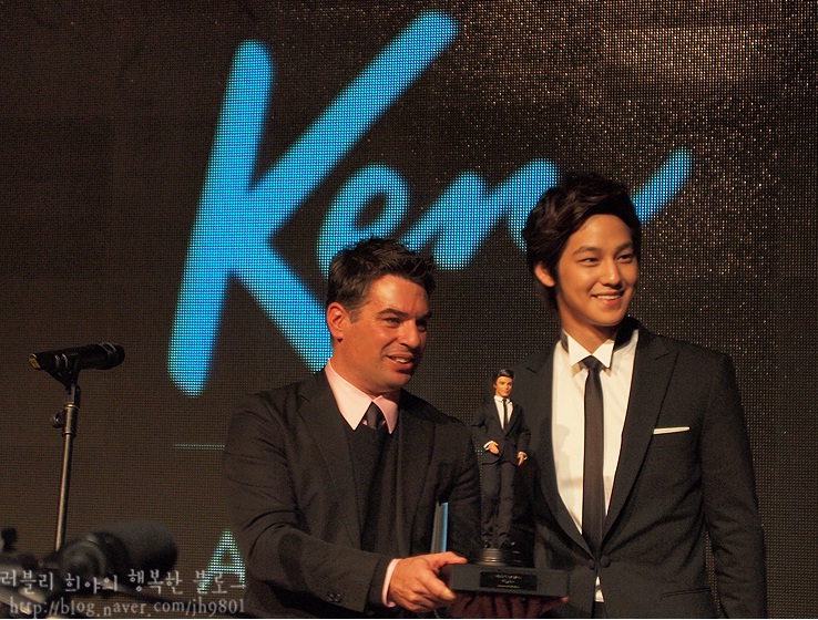 Kim Bum awarded “Korean Ken” Kb-ken-1